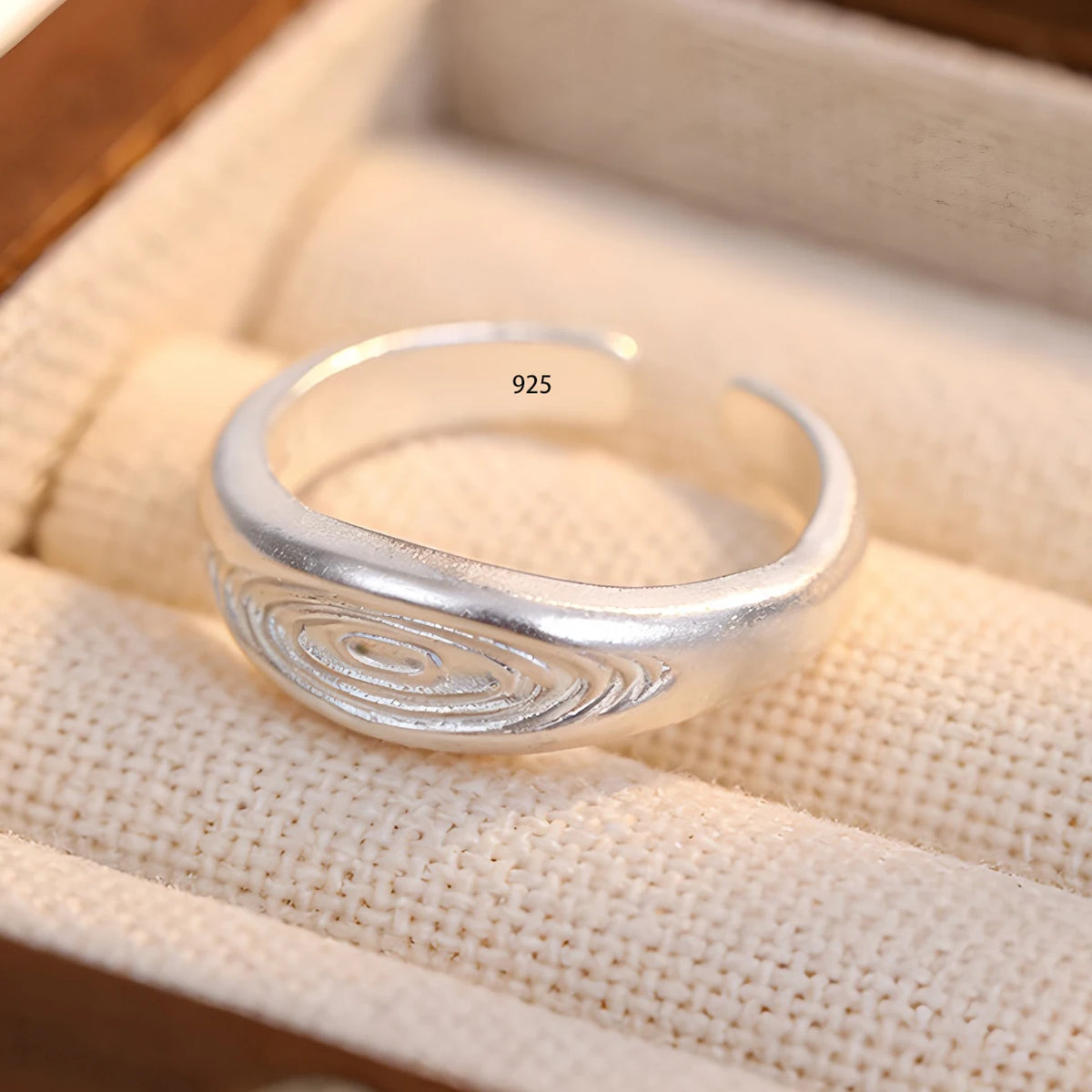 Elegant Flower Lace Ring