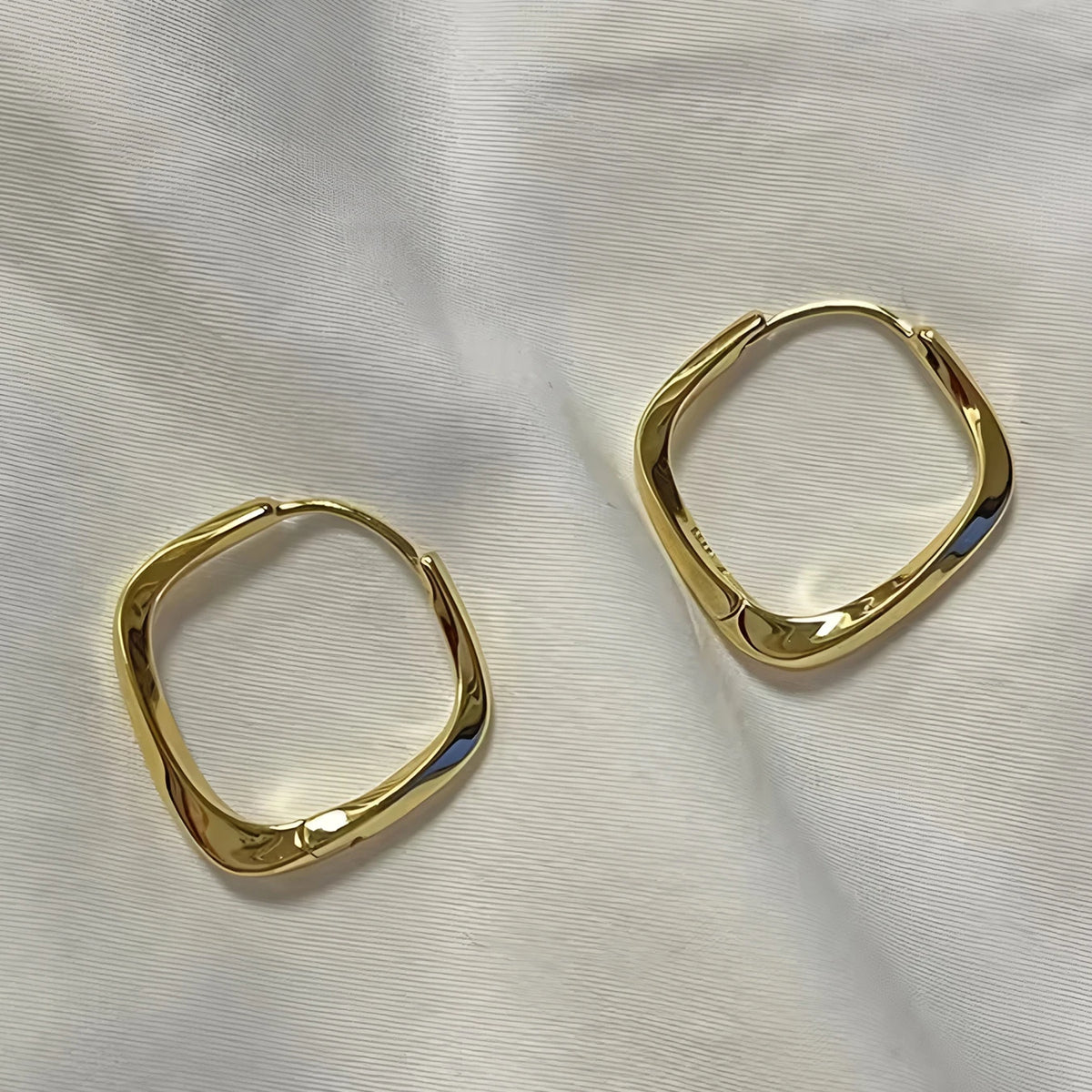 **VENTFILLE 925 Sterling Silver Chunky Hoop Earrings**